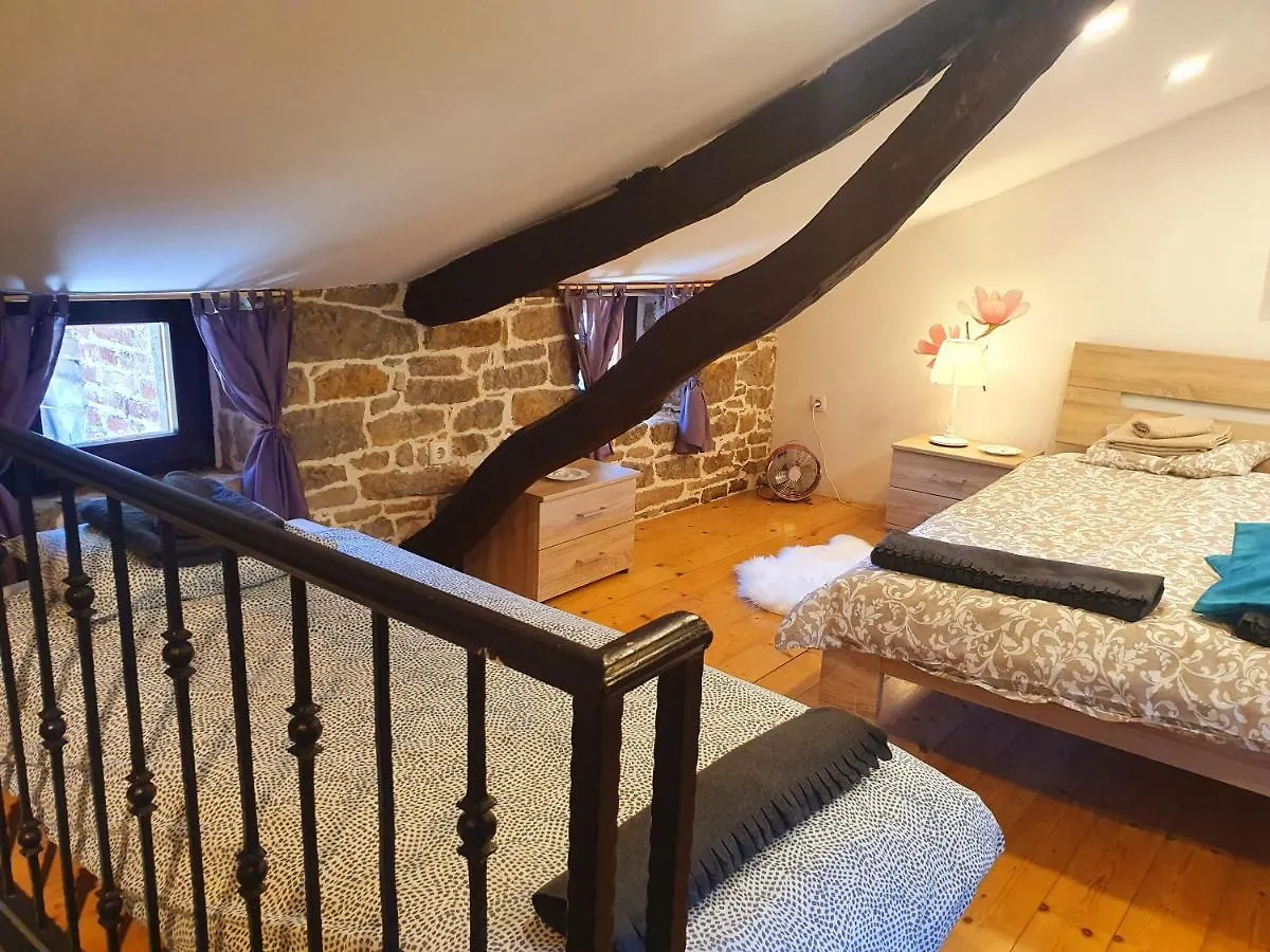 Nyaraló Casa Leonarda, Rustic Istrian Stone House, Nature, Peace And Hilltop Views, Near Motovun Zamask