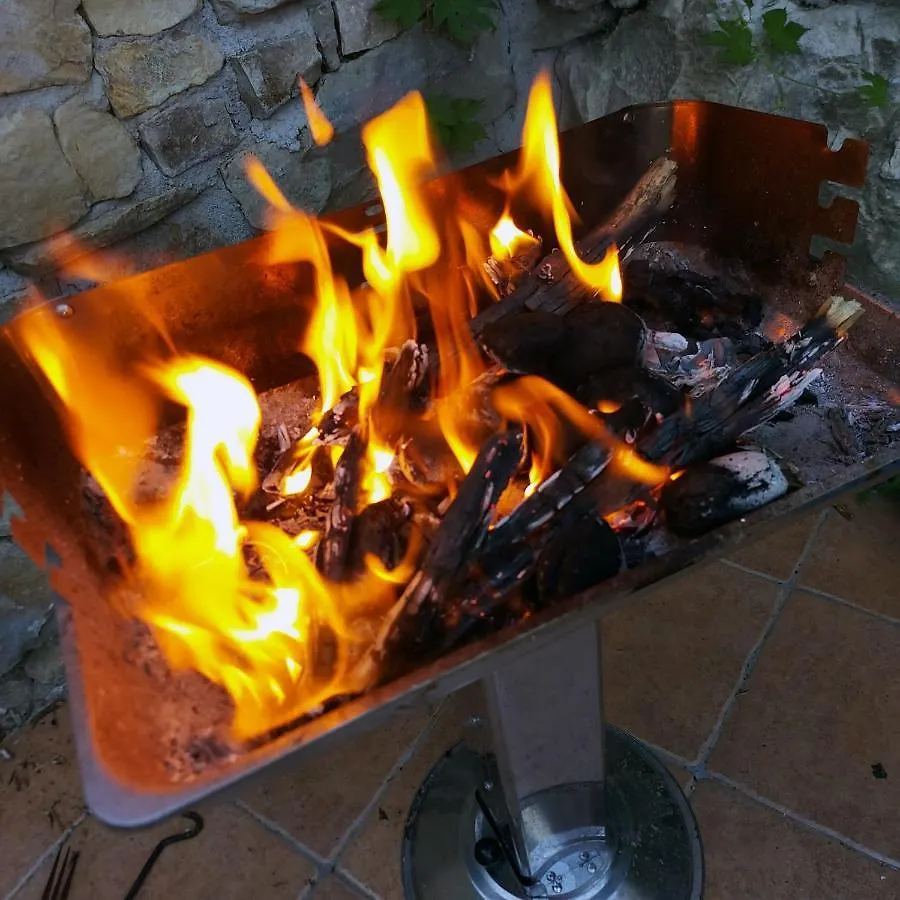 Holiday home Casa Leonarda, Rustic Istrian Stone House, Nature, Peace And Hilltop Views, Near Motovun Zamask Croatia